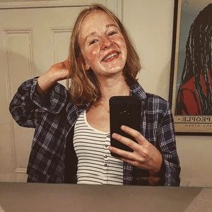 Meet your Posher, Ev